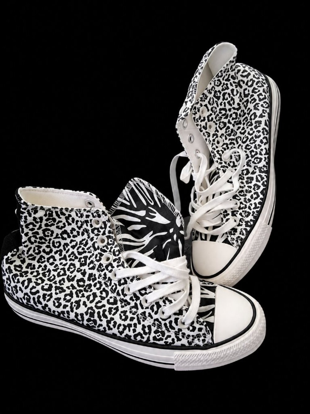 Converse Chuck Taylor All Star Hi-Top Sneakers | Animal Print | Women's Size 9